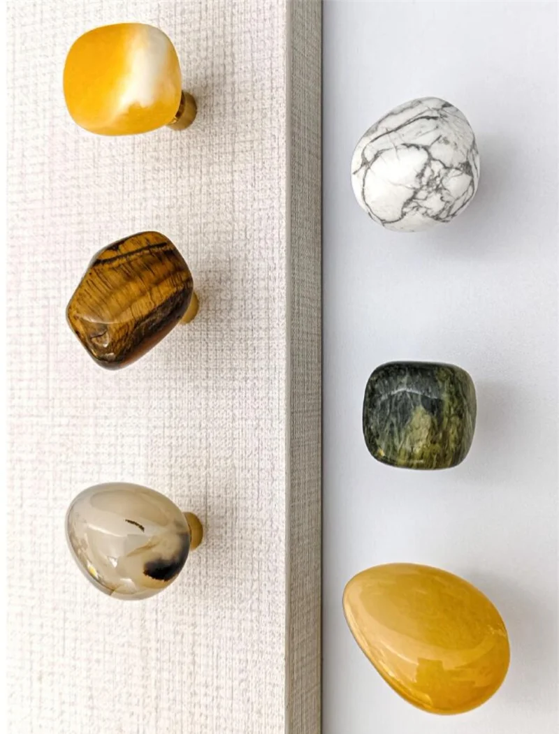 Kitchen Cabinets Worn Around Knobs: Stylish, Durable & Functional Cabinet Pulls for Modern Homes