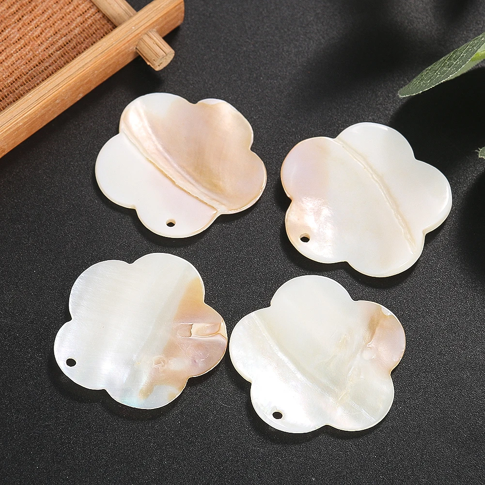 2pcs Natural Freshwater Shell Flower Beads White Mother Pearl Petals Charms for Jewelry Making DIY Necklace Earrings Pendant