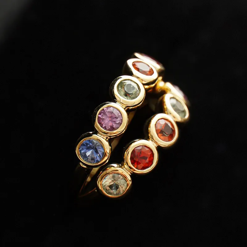 

Женское кольцо из серебра 925 пробы, с фианитом