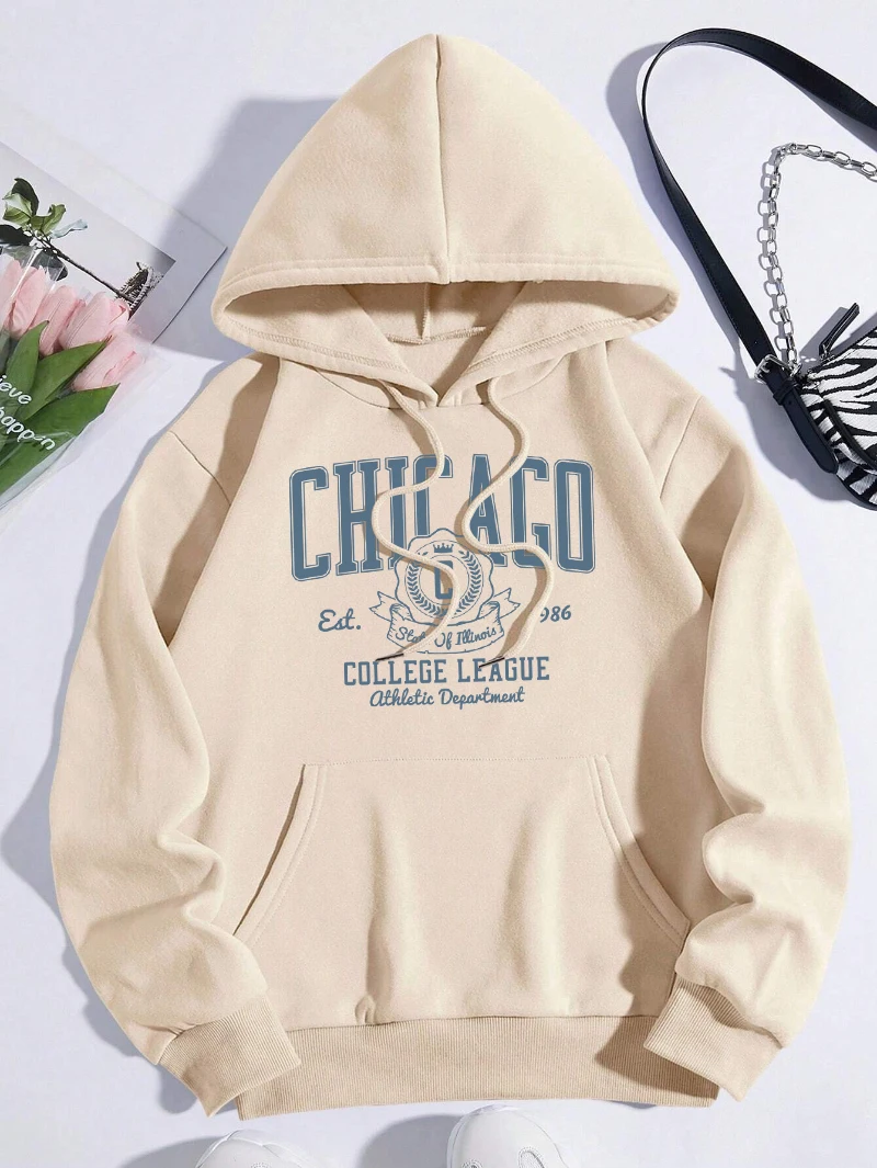 

Chicago Hoodie Women College League Letter Printed Sportswear Pocket Loose Fleece Warm Tops Street Comfortable Woman Clothes