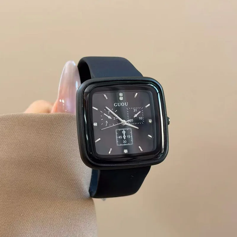 New Candy-Colored Large Dial WatchWomen'S Silicone Quartz WatchSuitable For Both Men And Women, High-Quality Selected Timepiece.
