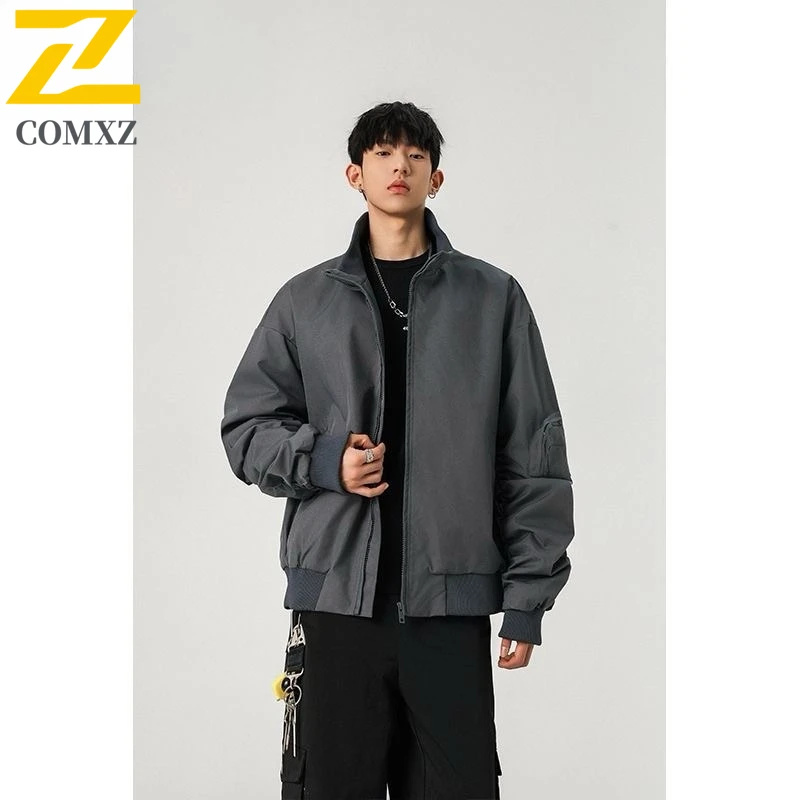 

COMXZ Мужская куртка 2025 г., повседневная удобная куртка с воротником-стойкой для езды на велосипеде на открытом воздухе, легкая весенне-осенняя ветровка в уличном стиле