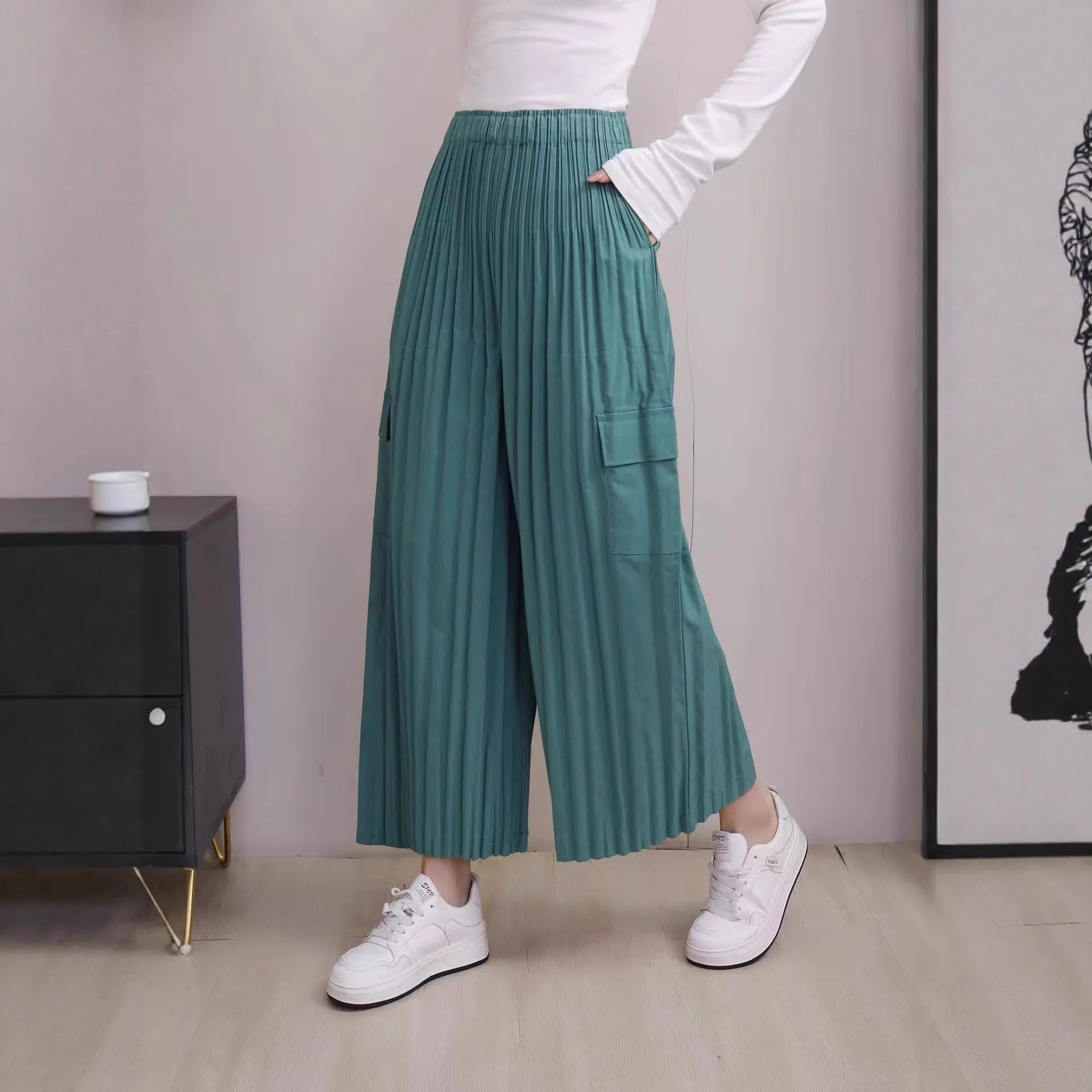 مياكي بنطال كاجوال مستقيم وفضفاض وواسع الساق معلق بطيات