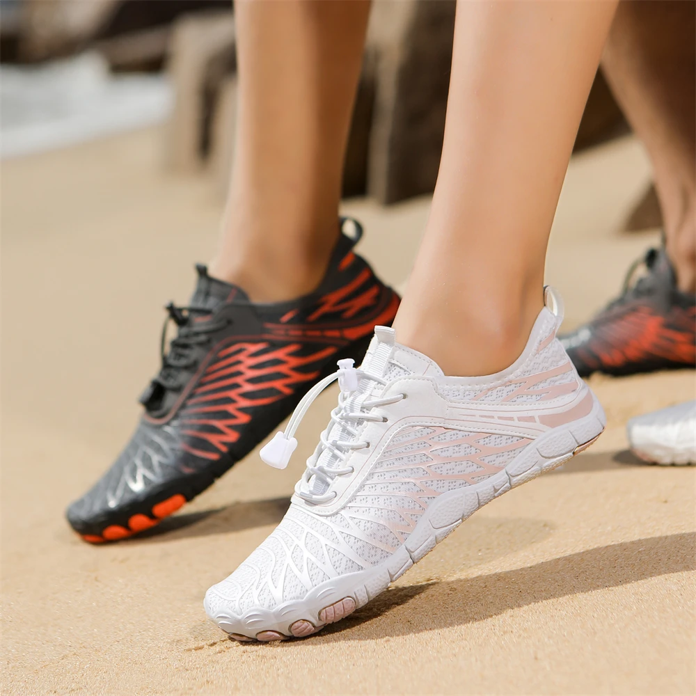 Zapatos acuáticos ligeros para hombre y mujer, zapatillas de agua para nadar, de secado rápido, para exteriores, para playa, aguas arriba, Unisex, talla grande