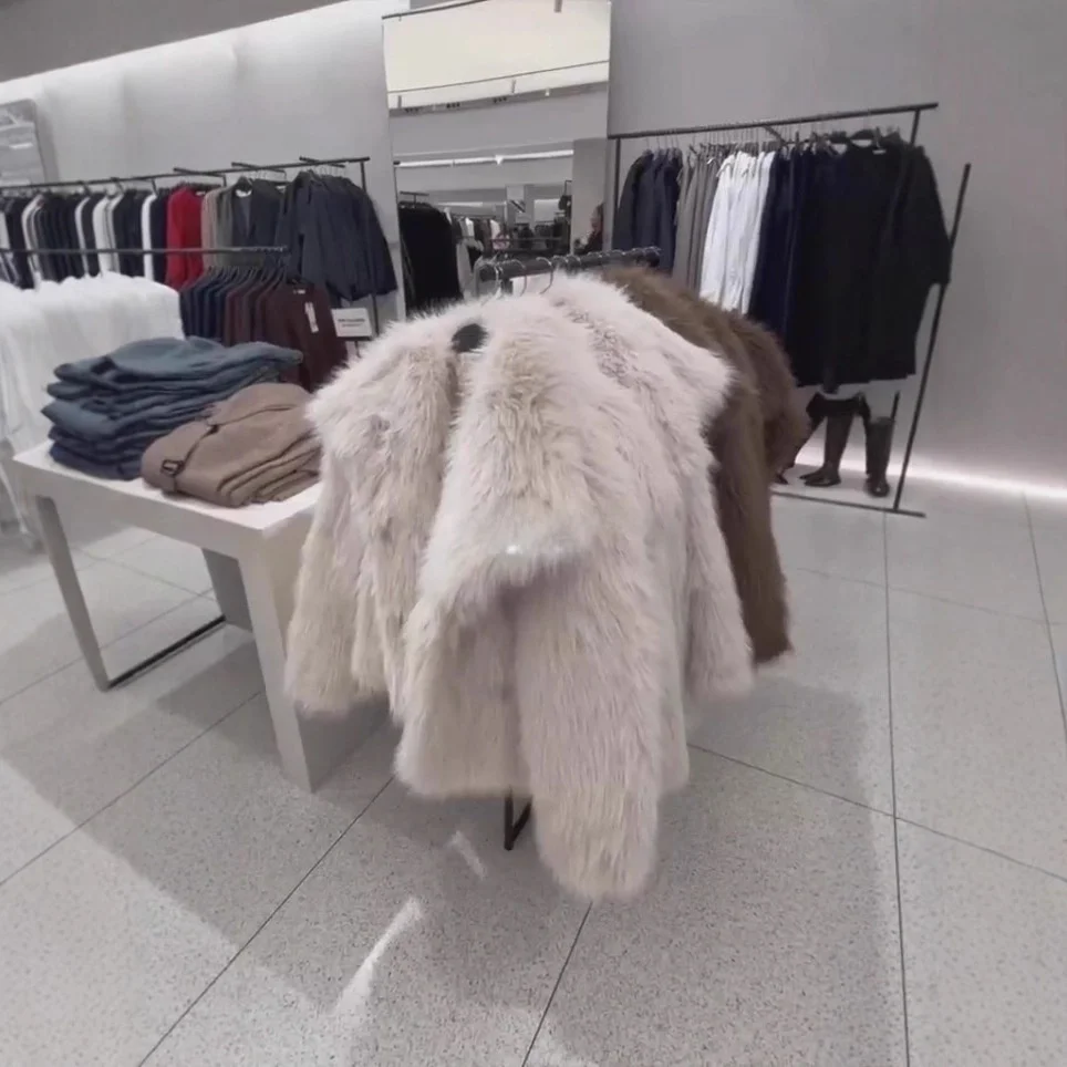 Sexy na moda pele falsa jaet rua sle faionable luz bege eco-friendly casaco de couro para mulheres jovens thiened comprimento médio