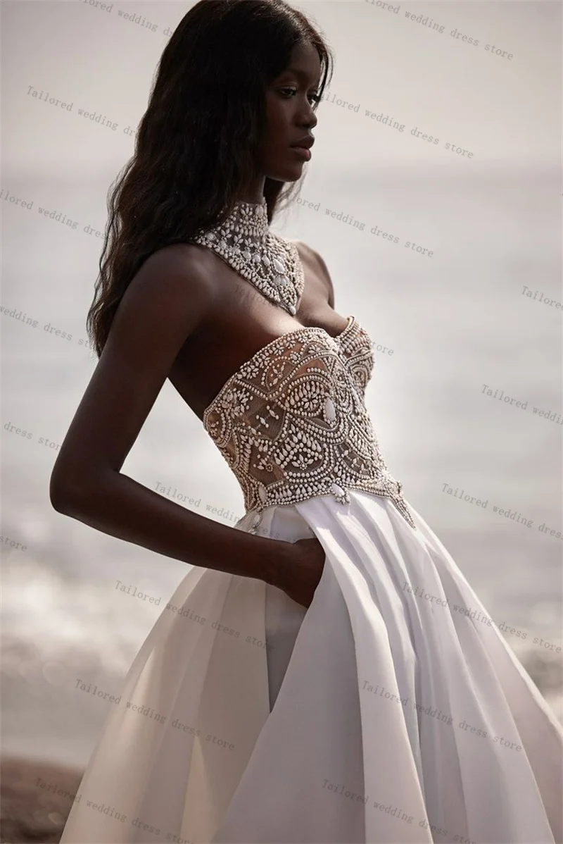 Crystals A Line Women Wedding Dresses With Necklace Sexy Strapless Sleeveless Bridal Gown Church Customized Lace Up Back Robe