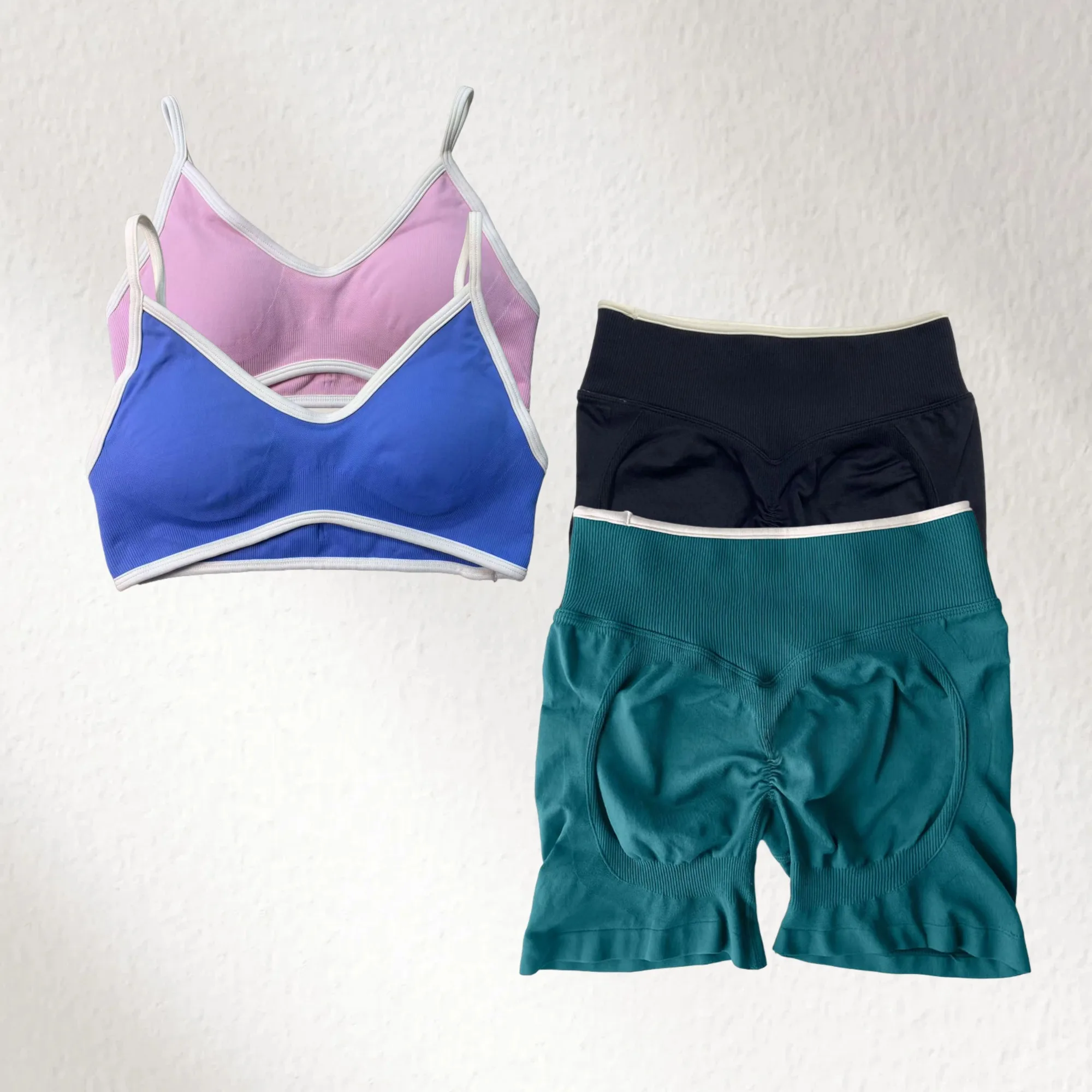 

Two-piece Yoga Suit 2025 Fashion Sports New Seamless Tight Contrasting Bra Slim and Thin Gym Women's Yoga Clothes Bra Shorts