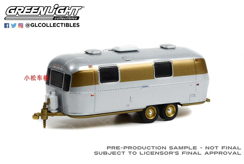 1972Airstream DoubleAirflow ثنائي المحور لعبة يخت للسفر على الأرض نموذج سيارة