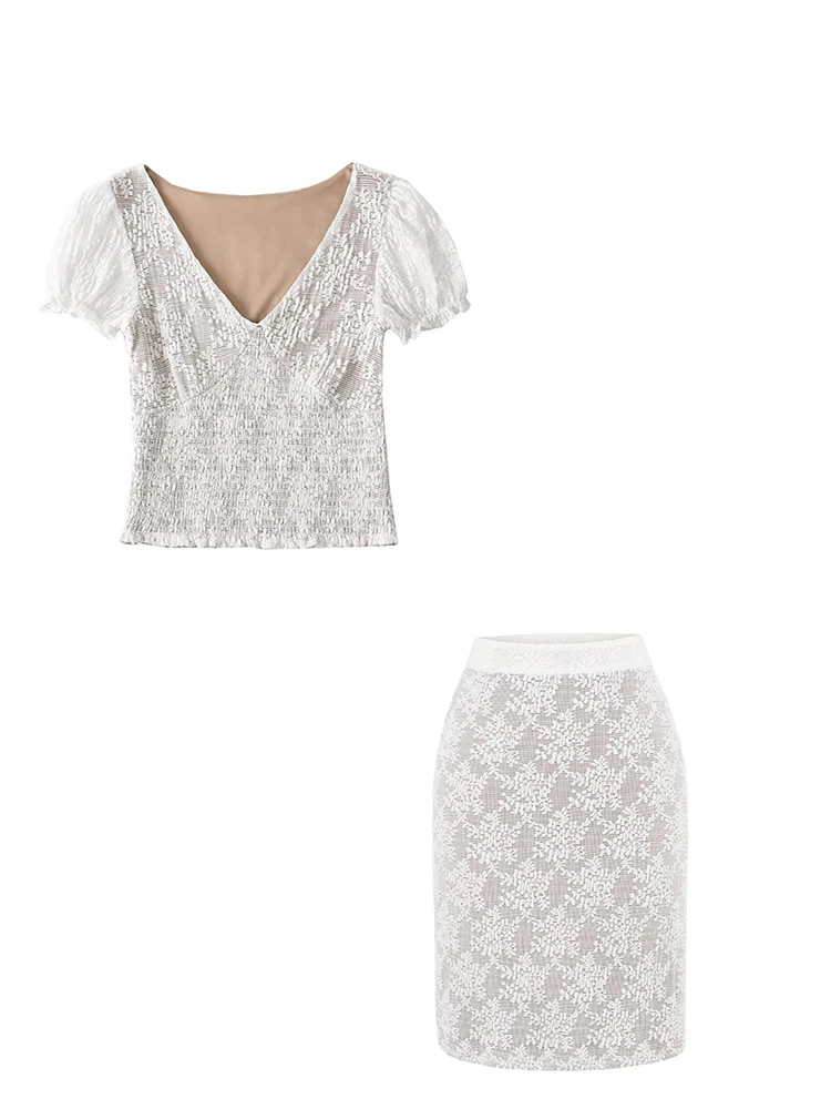 

Женский белый кружевной комплект из двух предметов: укороченный топ с пышными рукавами и V-образным вырезом и облегающая юбка, летний комплект из 2 предметов