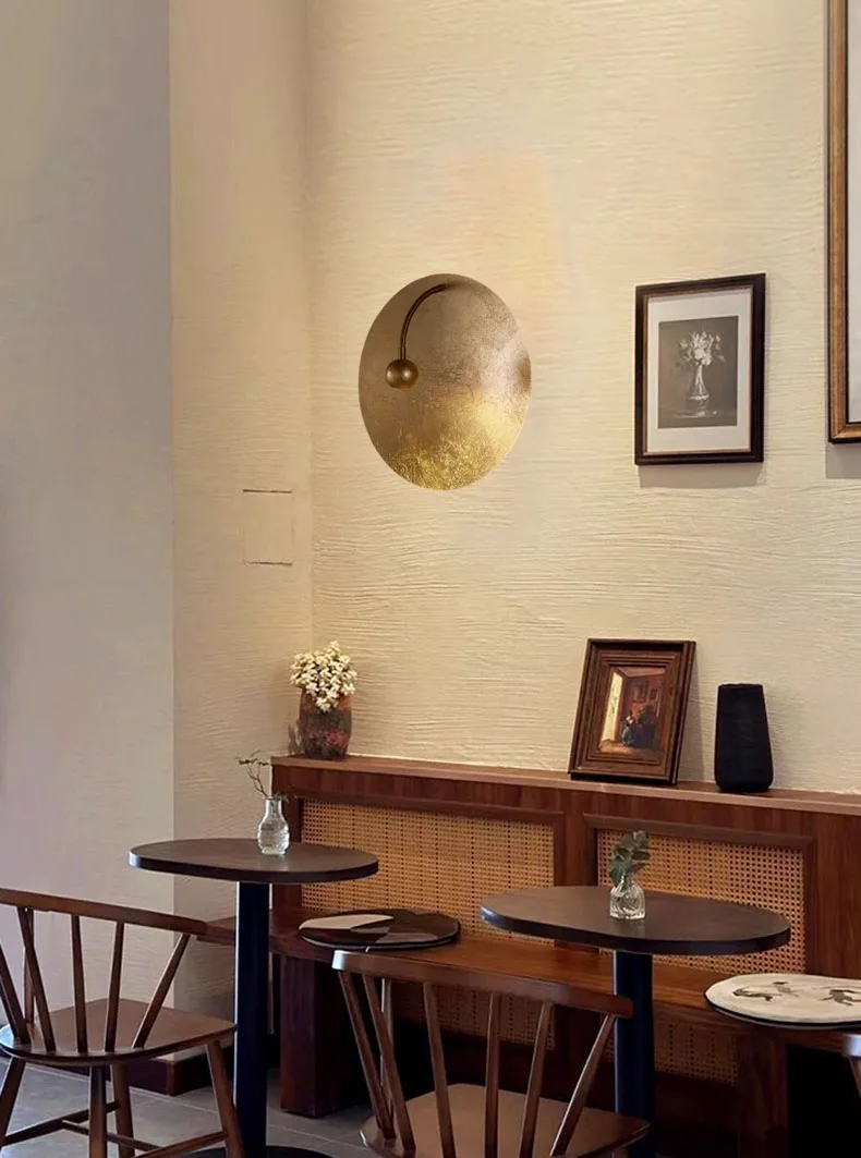 Atmosphere LED Wall Light 3000K Gold Metal Art Deco