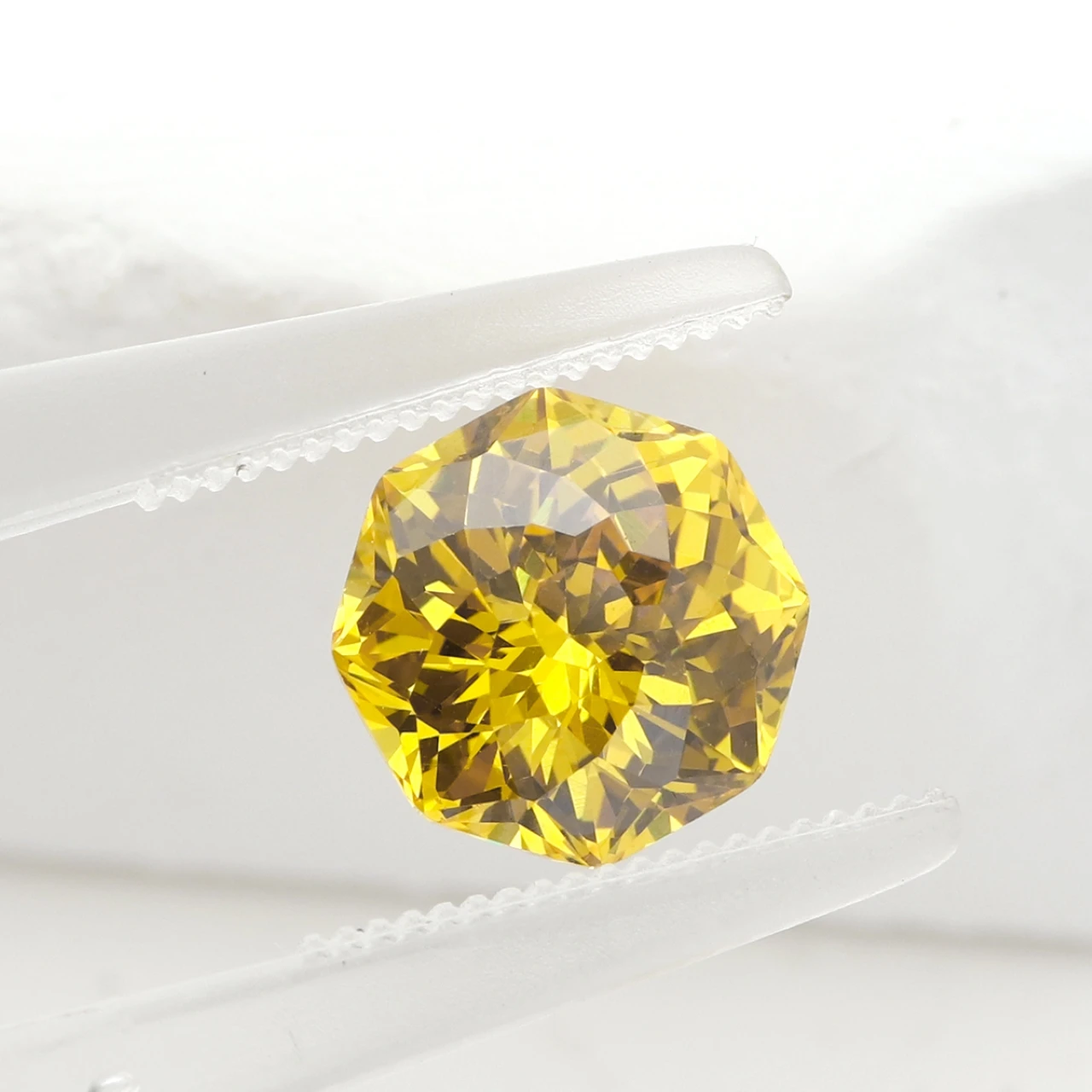 

YinZheng золотисто-желтый AAAAA Форма звезд резка кубического циркония синтетический циркон камень для изготовления ювелирных изделий