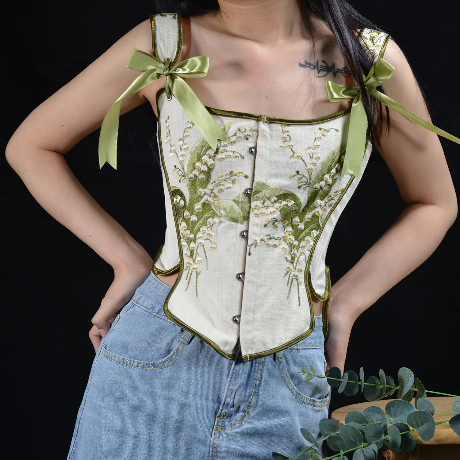 

Vintage Green Corset for Women Lily of The Valley Embroidered Tank Top Elegant Vintage Victoria Bustiers Lace-up Sexy Bodices