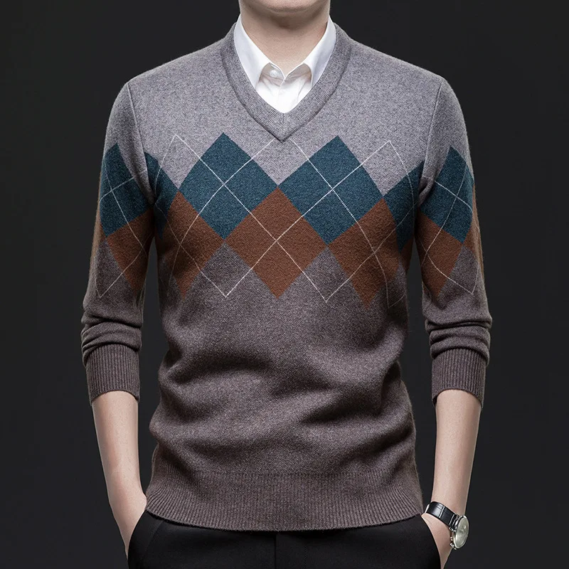 

New Men's Thickened Sweater Base V-neck Middle-aged Solid Color Knitted Color Matching Long-sleeved Boutique Men's Clothing