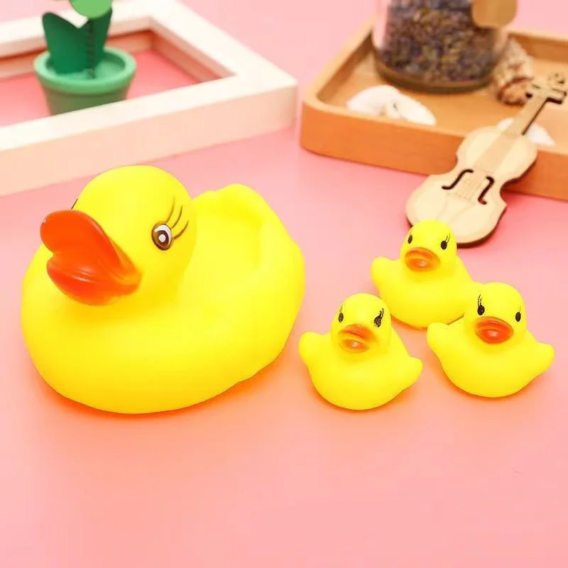 Mini cute little yellow duck baby bath toys children\'s pool water toys