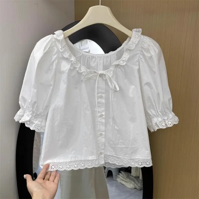 Summer Fashion Women\'s Short Sleeved Shirt Design Sense Niche Casual Top Versatile Short Style Unique White Shirt