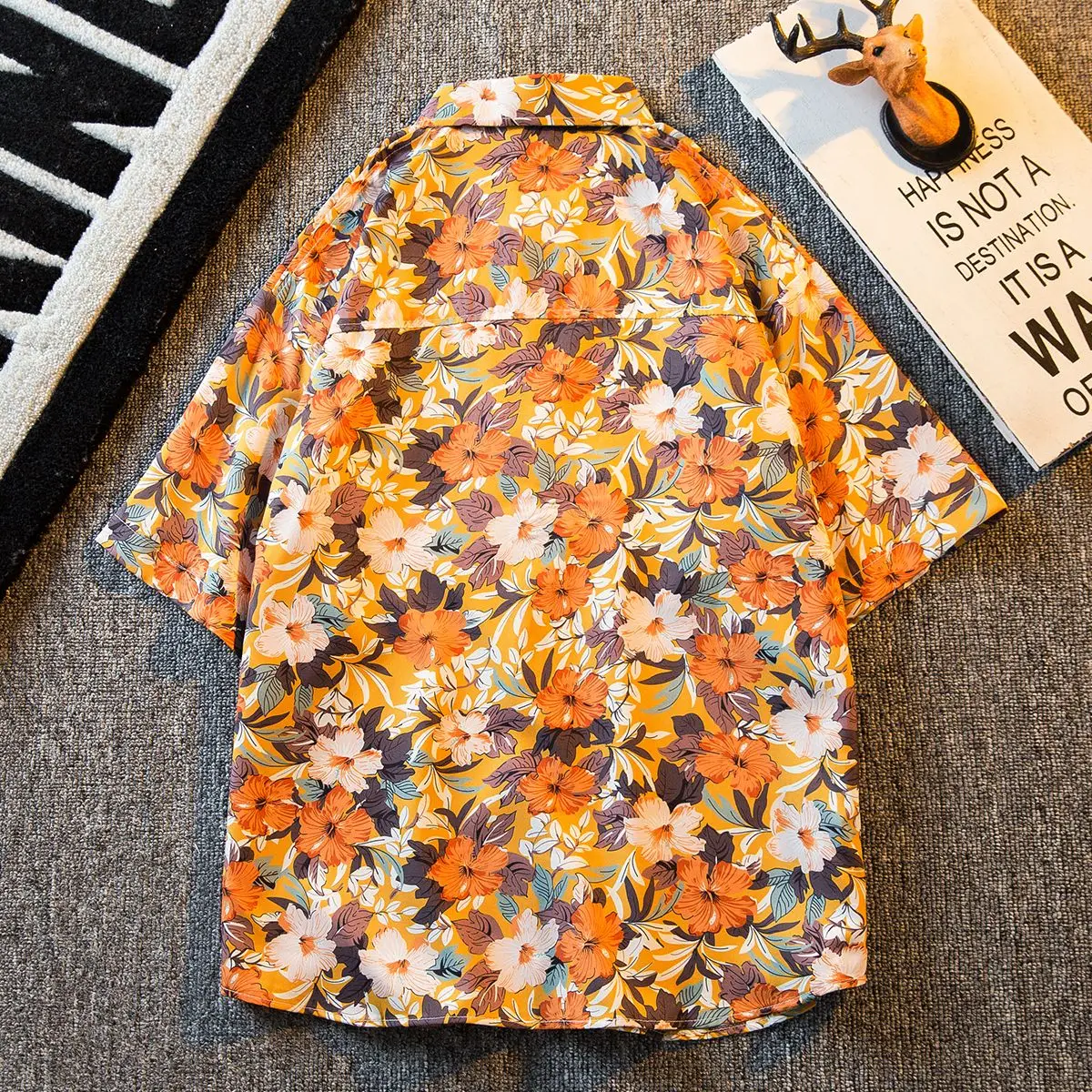 Men's retro shirt short sleeved men's high-end trendy brand ruffian handsome summer floral beach flower shirt