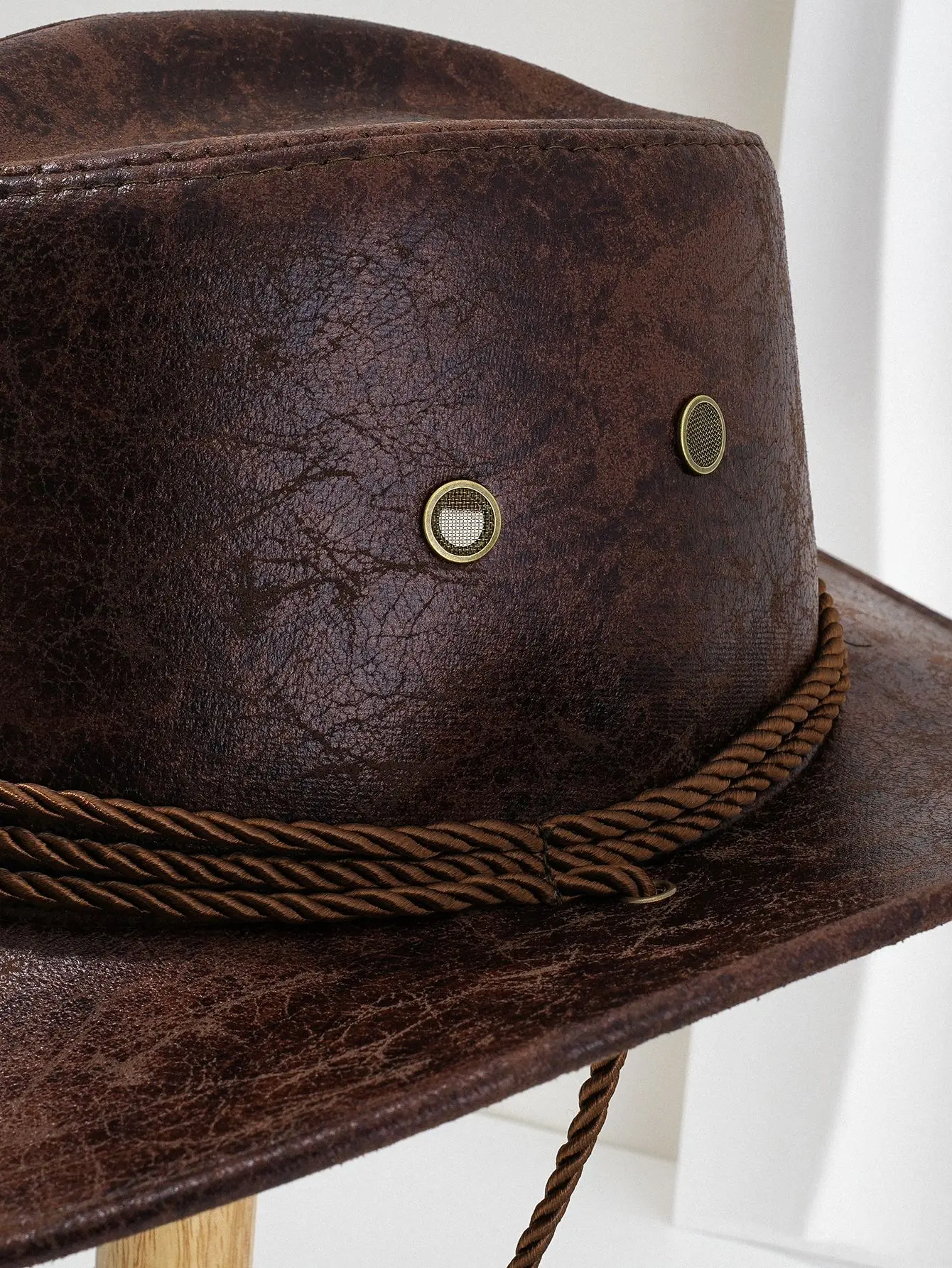 Neuer Cowboyhut Unisex Kunstleder Sonnenhut Wild Brim Panamahut Visierhüte Sombrero De Vaquero Occidental – Detail 3