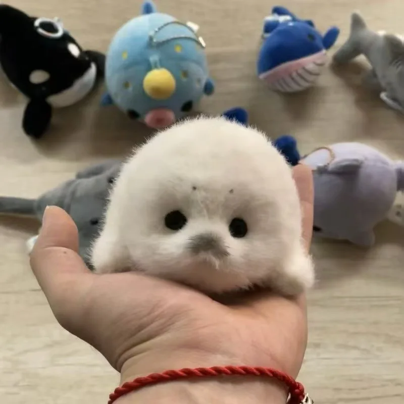 พวงกุญแจตุ๊กตาขนนุ่มน่ารัก รูปแมวน้ำสีขาว ของตกแต่งรถยนต์ ของขวัญสำหรับเด็ก
