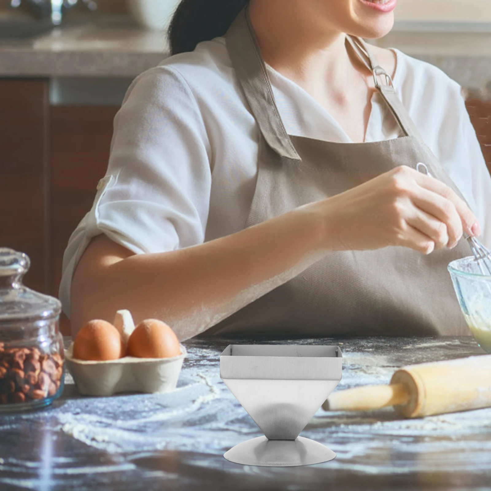 

Creative Stainless Steel Pyramid Meat Mold Home Kitchen Tool Shaping Rice Cakes Cold Dishes Food Presentation Gadget