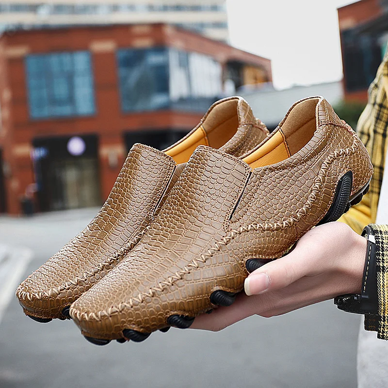 

Spring New Large Men Loafers with Octopus Sole Crocodile Pattern Soft Sole Soft Surface Suitable for Driving Casual Shoes