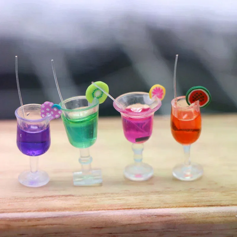 

4Pcs 1:6 Dollhouse Miniature Fruit Cocktail Drinks Cup Model Kids Pretend Play Toy Doll House Accessories