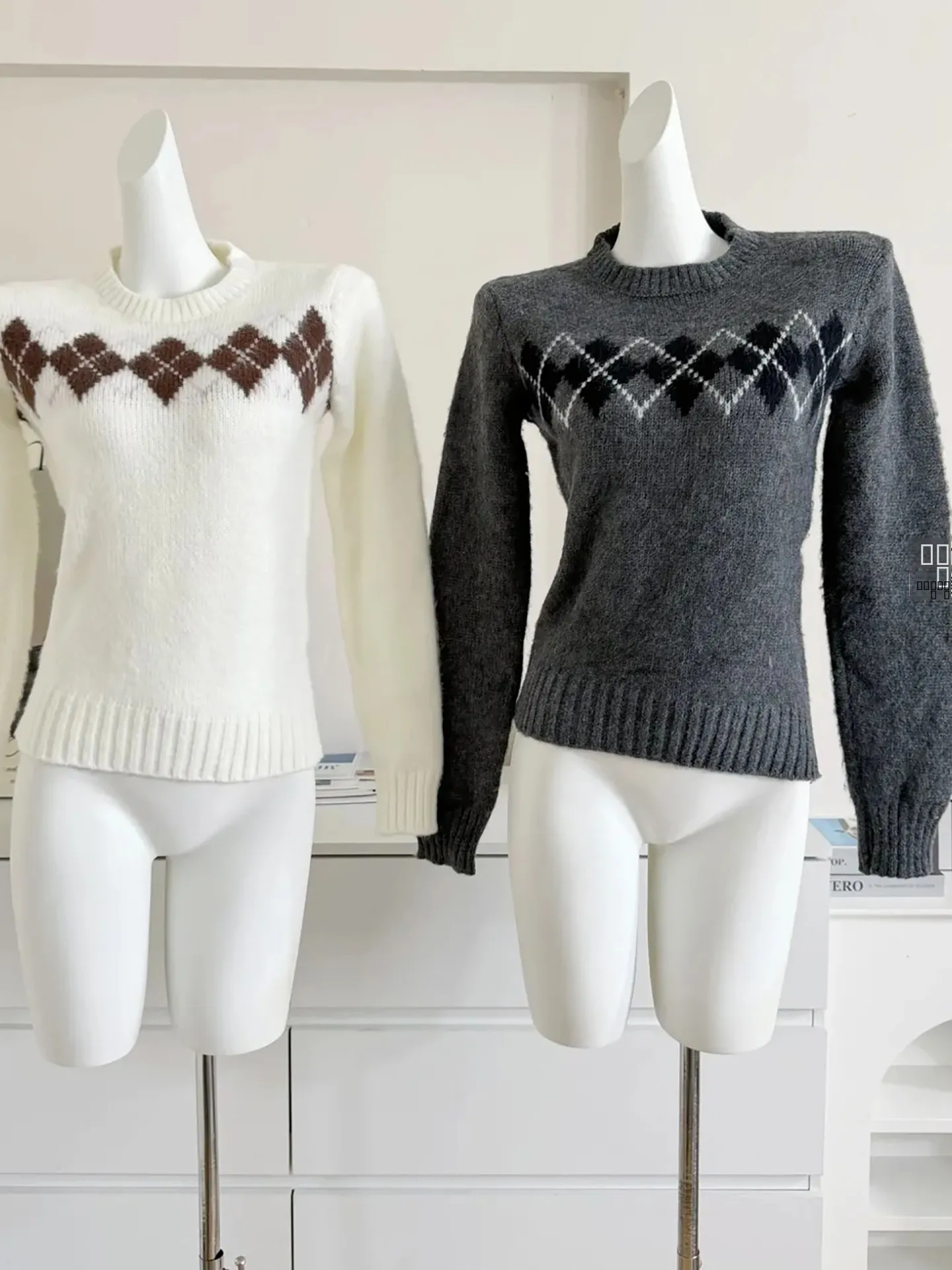 

Soft Knitted Sweater Women's Loose Faionable Lazy Sle Winter New Arrival Korean Loose Fit Slimming Versatile Long Sve ...