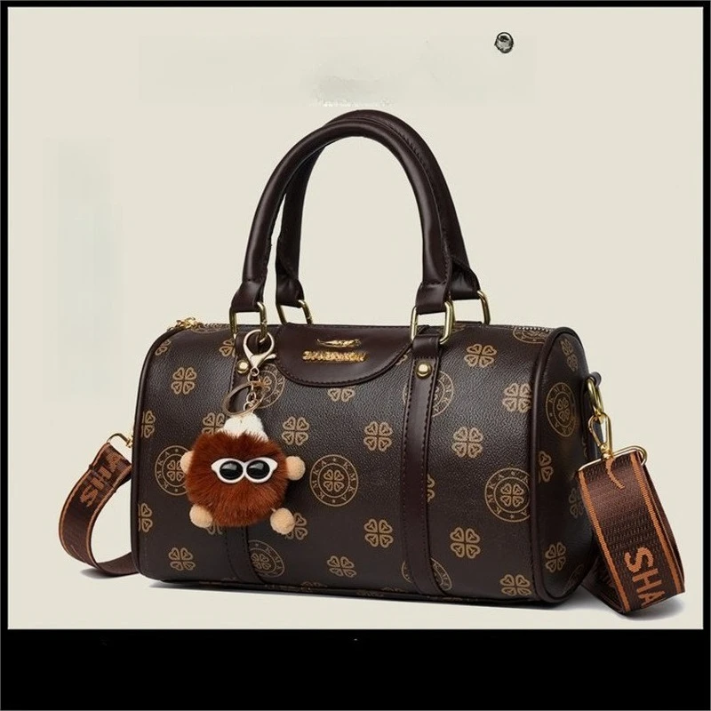 

Новая сумка 2024, сумка через плечо на одно плечо, новая модная тенденция из искусственной кожи, японский и корейский стиль, повседневный темперамент, художественный стиль