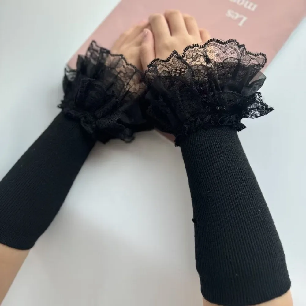 1 Paio di Maniche Lunghe alla Moda con Patchwork, Ricamo in Pizzo e Volant, Elastiche, Nere e Bianche, per Donna