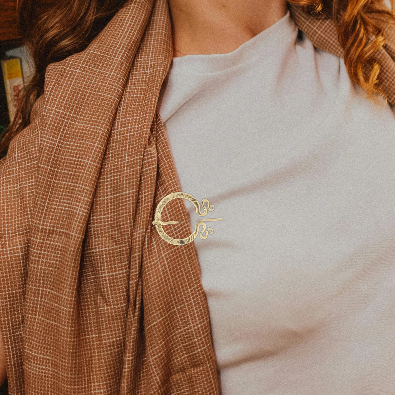 

3pcs Vintage Brooches Retro Cloak Pins Alloy Viking Buckle Clasp Shawl Lapel Scarf Ring Clip Medieval Decor Accessories