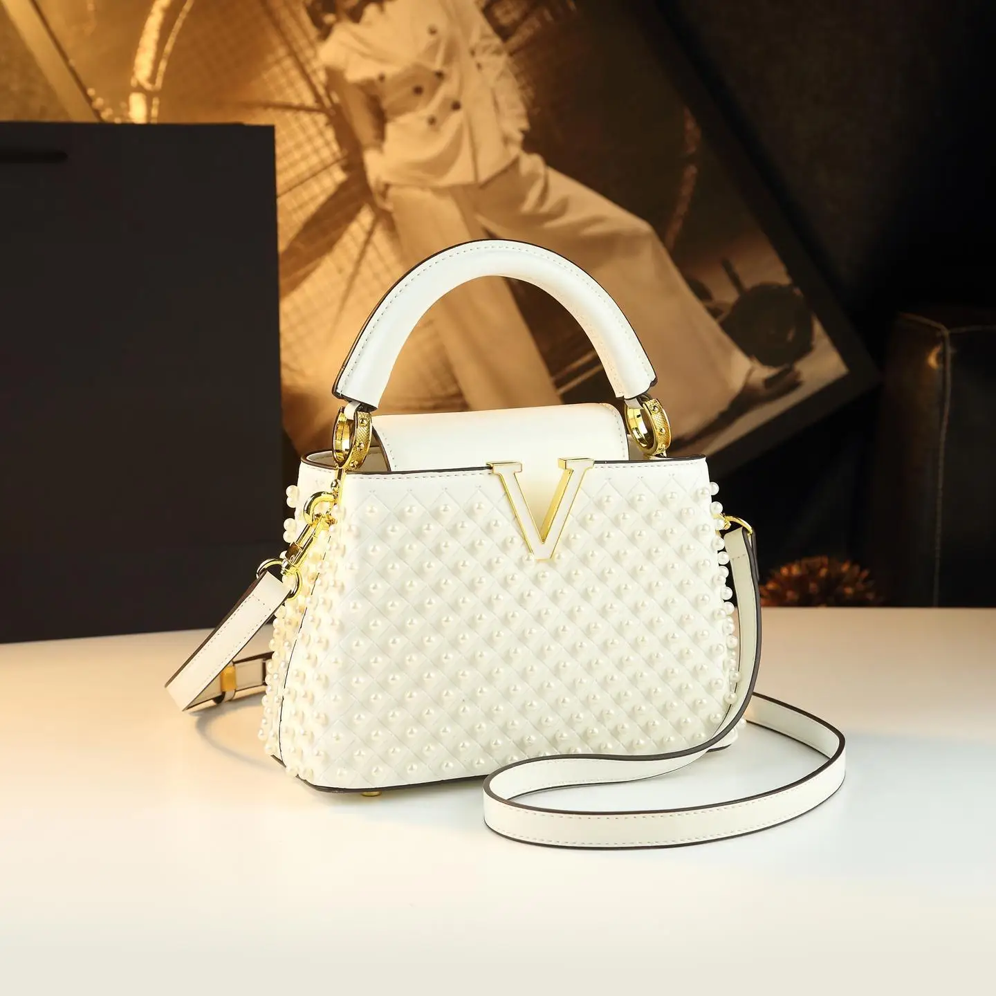 

Elegant Practical Diaper Bag Women's Luxury Crossbody Handbag Designer Leather Tote Minimalist Vintage Stylish Mother Bag