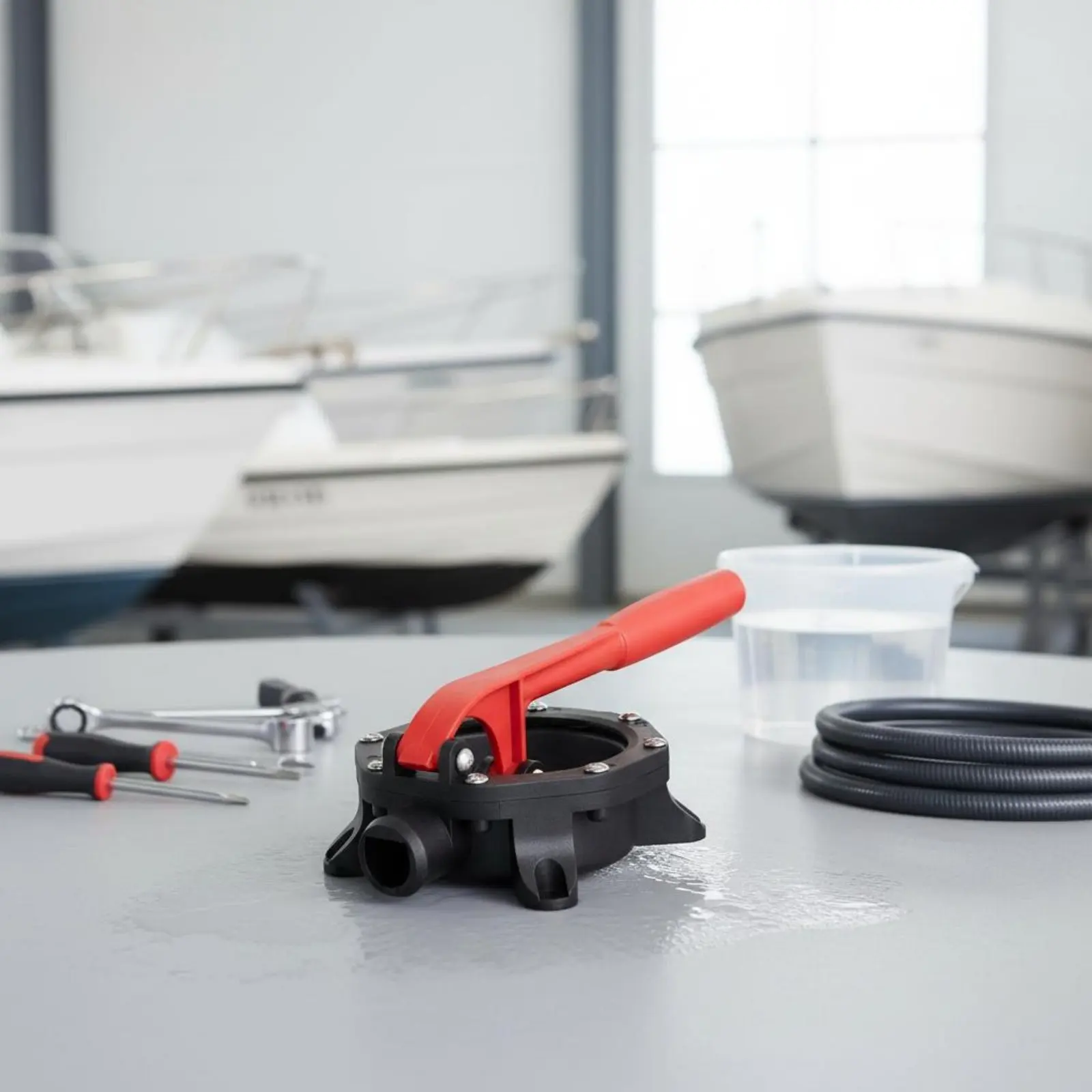 Manual Diaphragm Pump No Power Needed Hand Bilge Pump Compact Design Push-Pull Handle for Boat