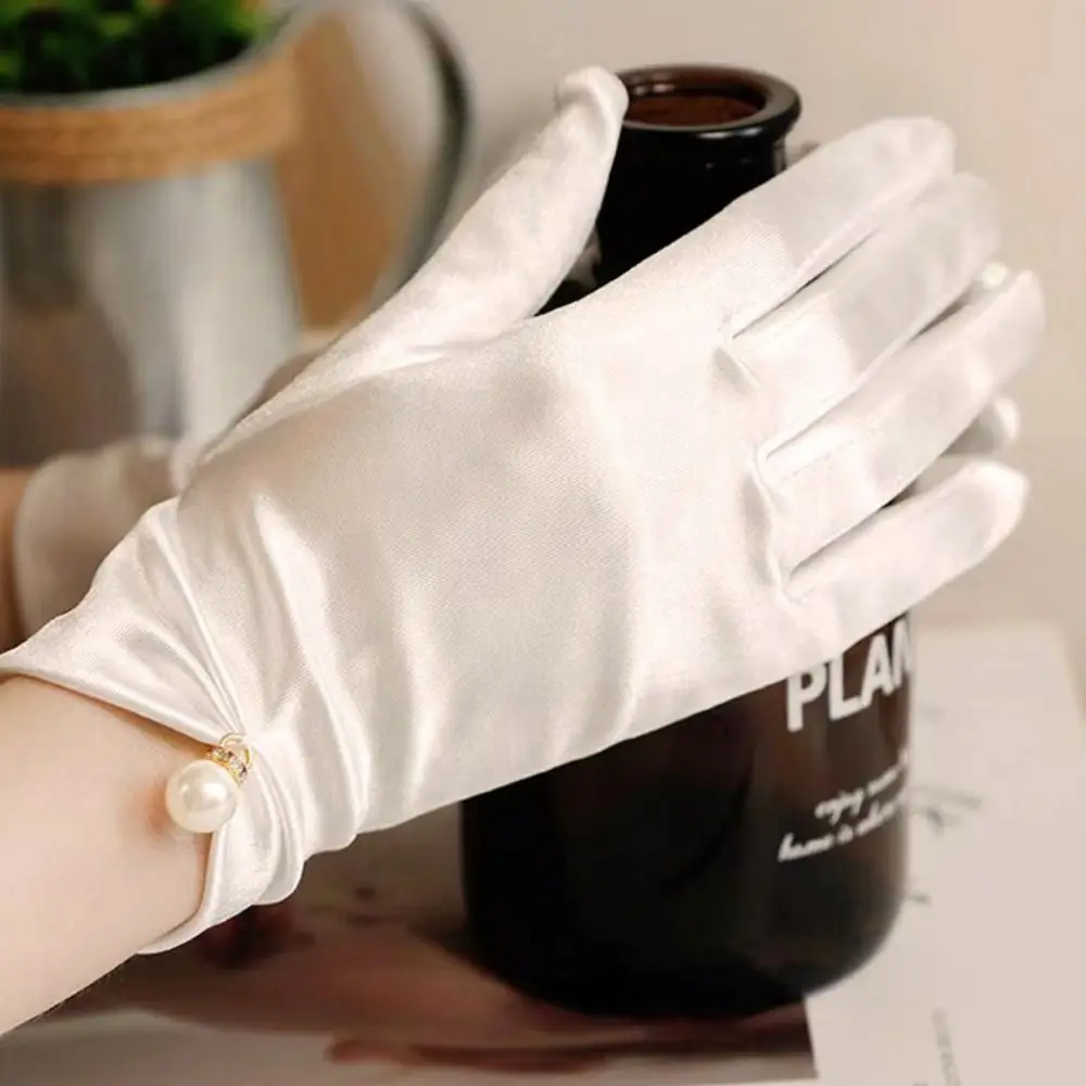 

Elegant Five Finger Bridal Gloves Pearl Lolita JK Full Finger Gloves White Black Wedding Gloves Women Girls
