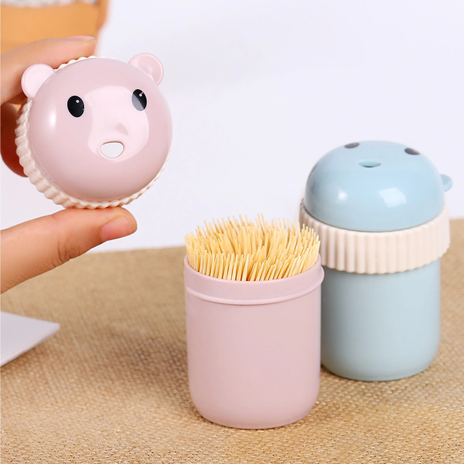 Toothpick Holder Portable Plastic Toothpick Container Cute Multifunctional Toothpicks Dispenser For Living Room Hotel Restaurant