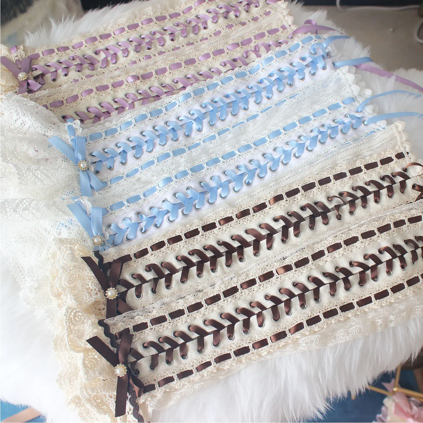 vestido-lolita-de-manga-larga-adelgazante-con-encaje-y-tirantes-hechos-a-mano-para-mujer