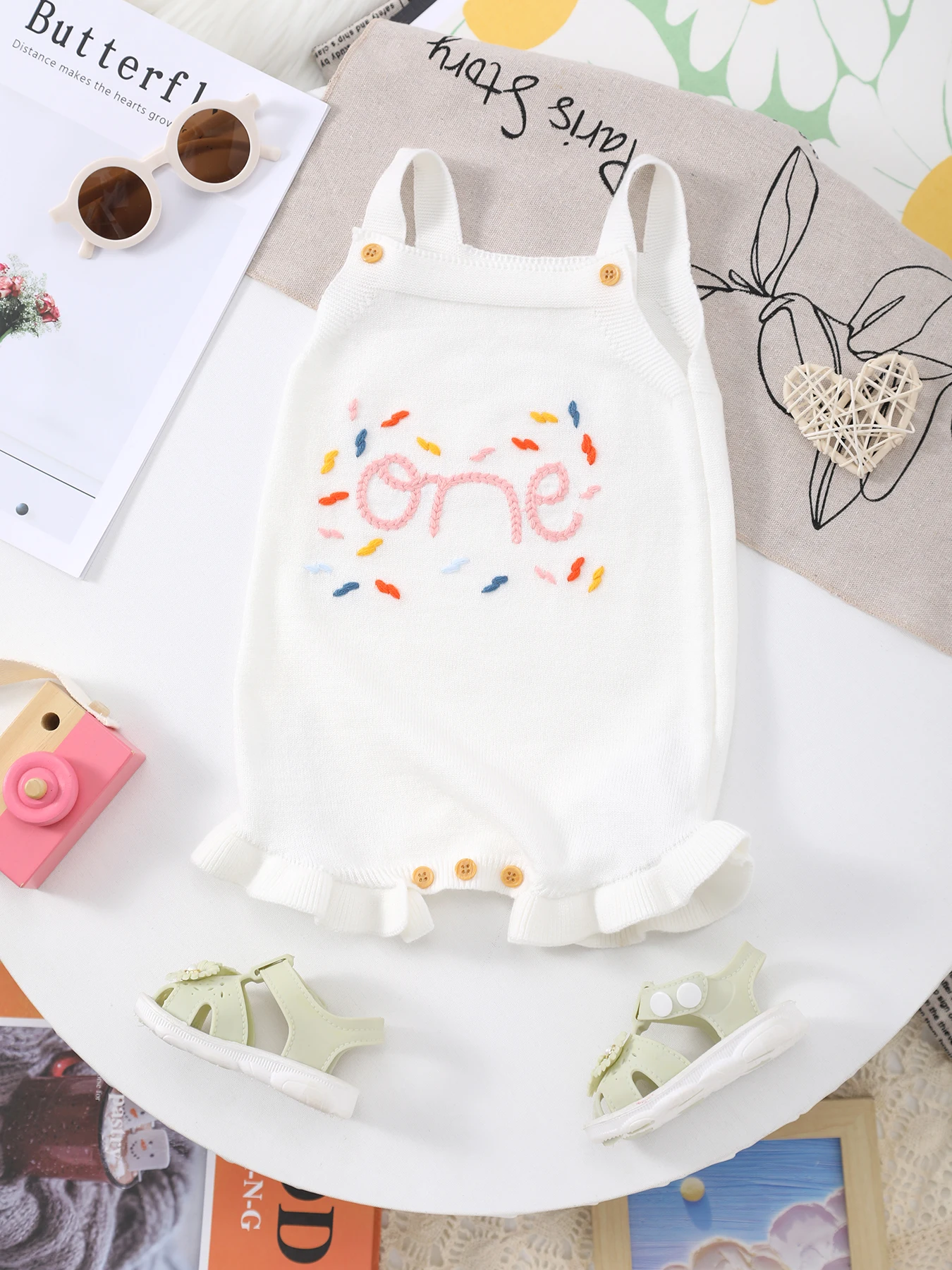 

Детский и детский комбинезон на бретельках с одной буквой и вышивкой, треугольный комбинезон с рюшами, детский комбинезон без рукавов