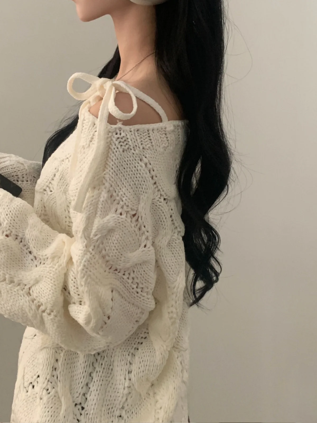Winter Knitted Sweater Women's Sweet Youth Reducing Vintage Twist Loose Match Long Sleeve Shoulder Bared Belted Warmth Heating