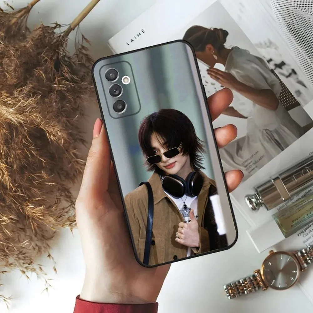 Kpop H-HyunJins Phone Case For Samsung S24,23,22,30,21,10,9,Ultra,Plus,Lite,FE,5G Black Soft Case