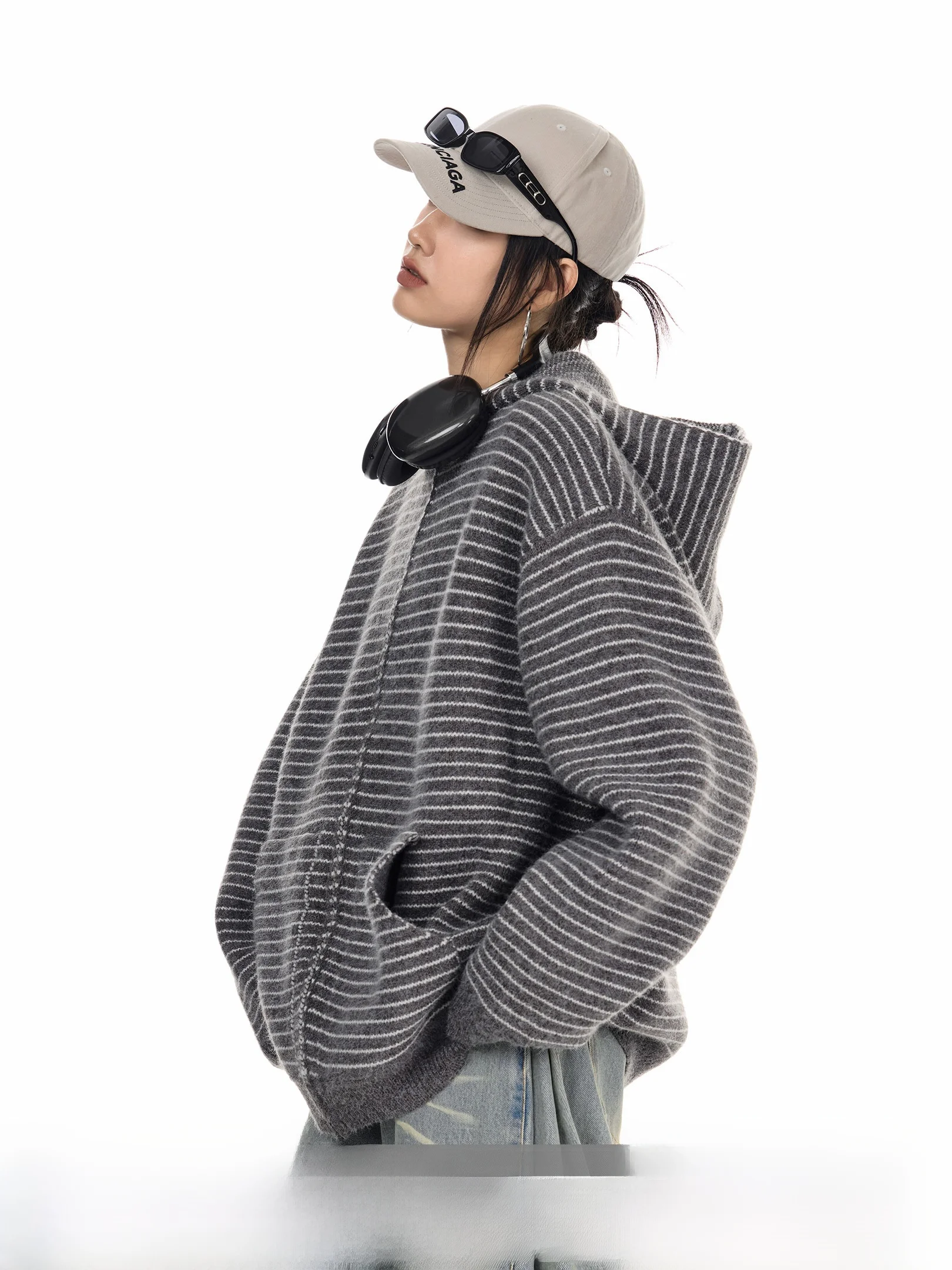 

Ich Mode, американский вязаный кардиган в полоску с капюшоном в стиле ретро, женская новинка 2026, весенняя верхняя одежда, свитер, повседневный свободный крой