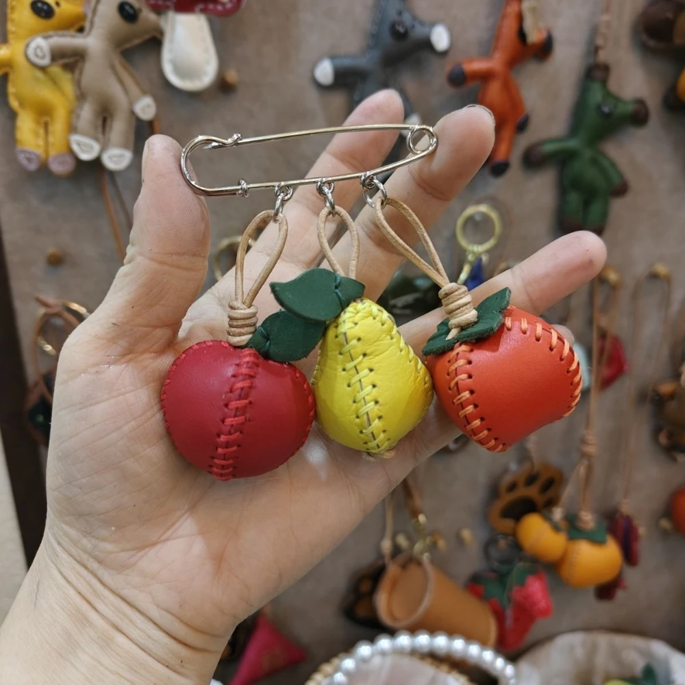 

Lovely Ha0nger Bag Accessories Fruit Pendant Strawberry Apple Pear Peach Leather Keychain Cartoon Pear Bag Pendant Women
