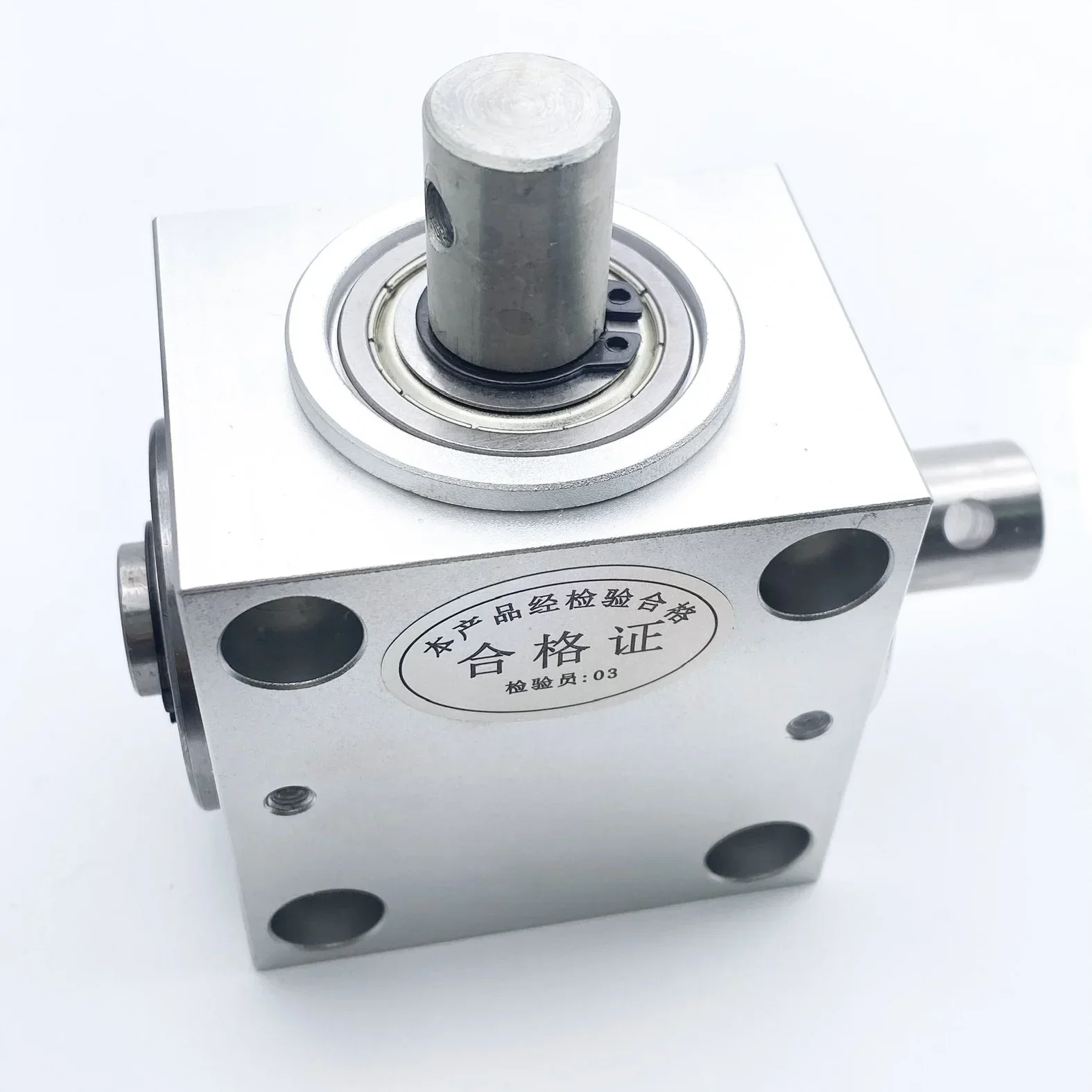 1:1 Horizontal Right Angle Gearbox 15mm shaft 1.5M 20T 90-Degree Commutator Side Installation