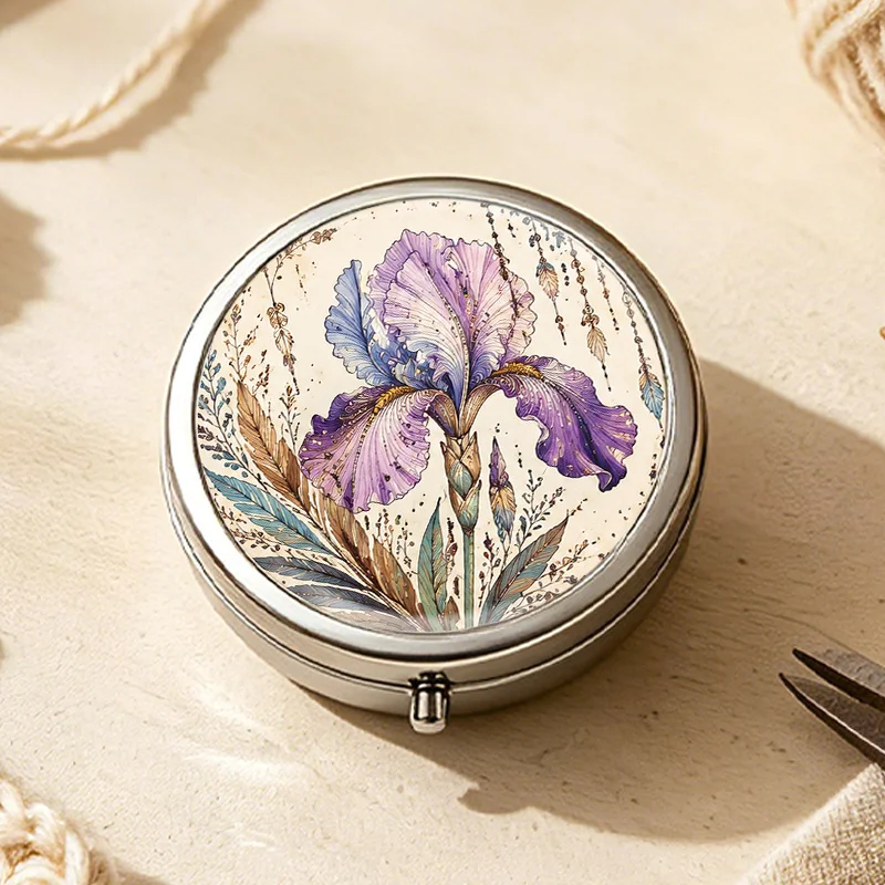 Single-piece, flat-printed, light beige soft watercolor purple iris pattern portable case, ideal for storing medication and vitamins, pillbox-style portable case, round three-compartment design portable case, three compartments, flat