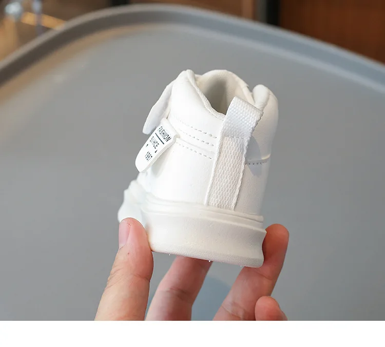 Lässige Kinder-Sneaker für Jungen und Mädchen, Herbst 2026 Neu, Rutschfeste Babyschuhe, Lauflernschuhe mit Gummisohle, Bequeme Passform für Kinder – Detail 24
