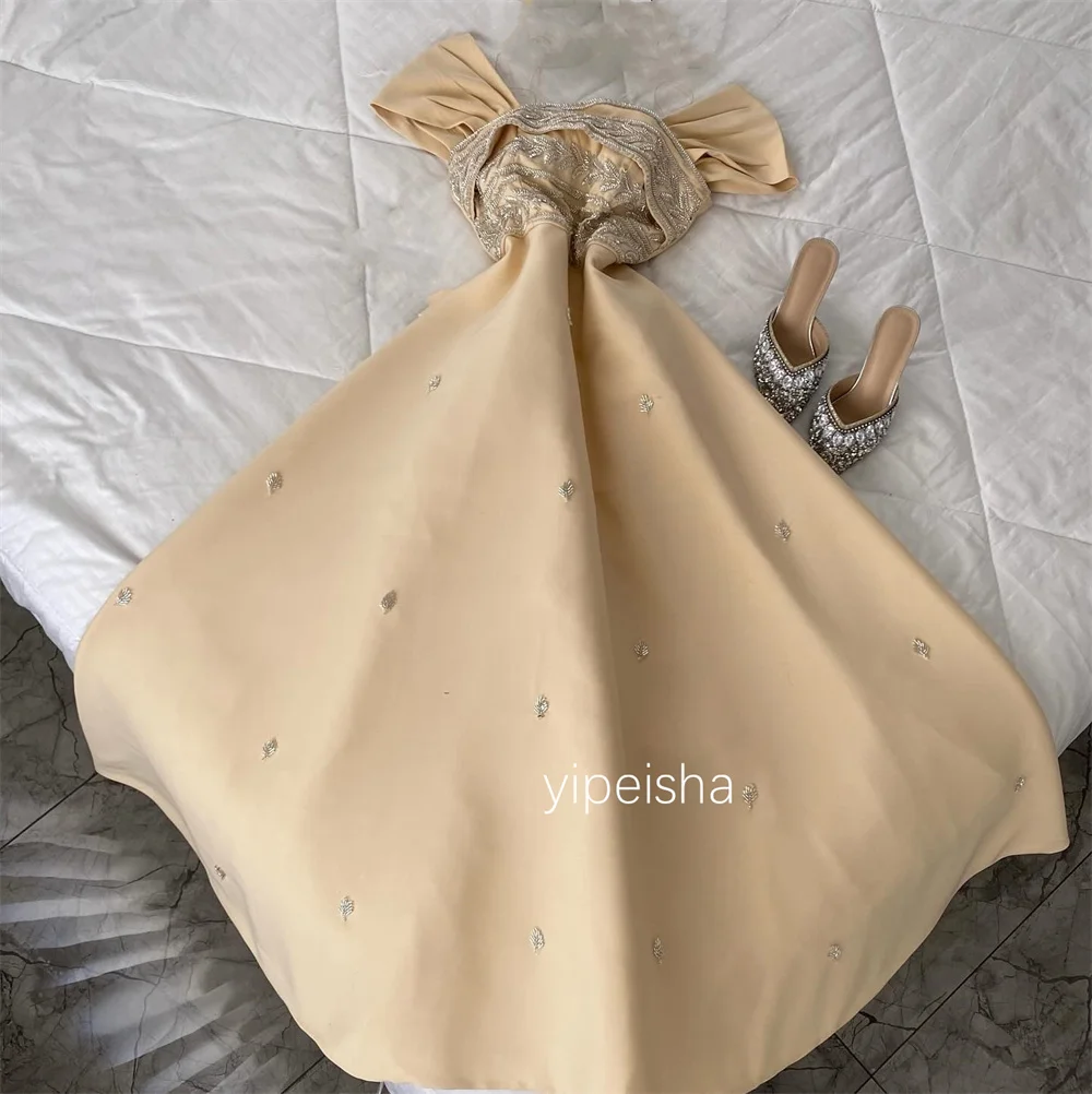 Abiti lunghi formali personalizzati con paillettes e pieghe a trapezio con spalle scoperte Occasioni su misura Quinceanera Alta qualità