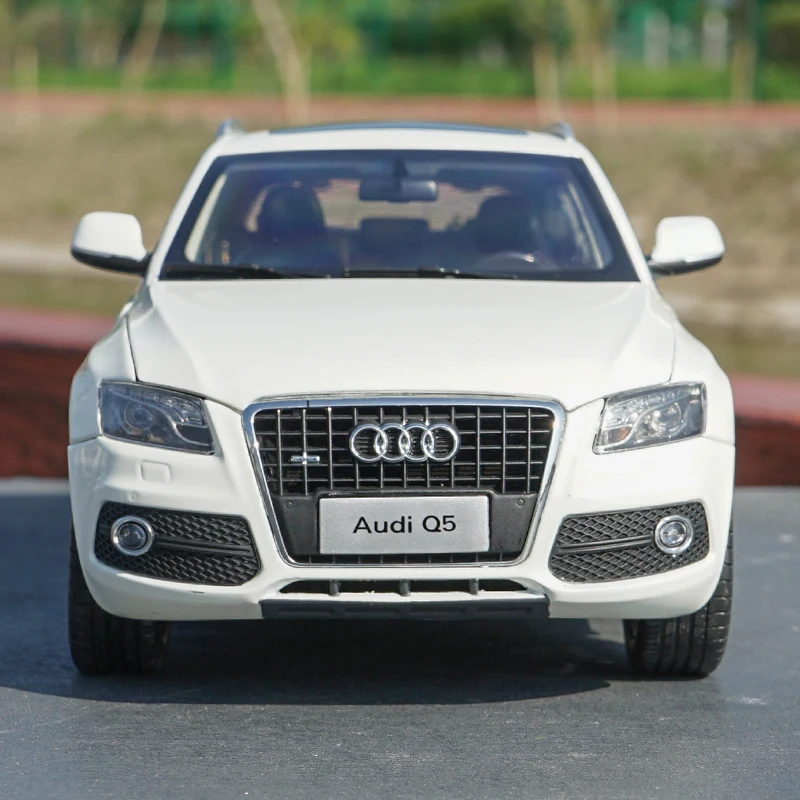 1:18 Original Faw-volkswagen Audi Q5 audi Q5l Suv Alloy Simulation
