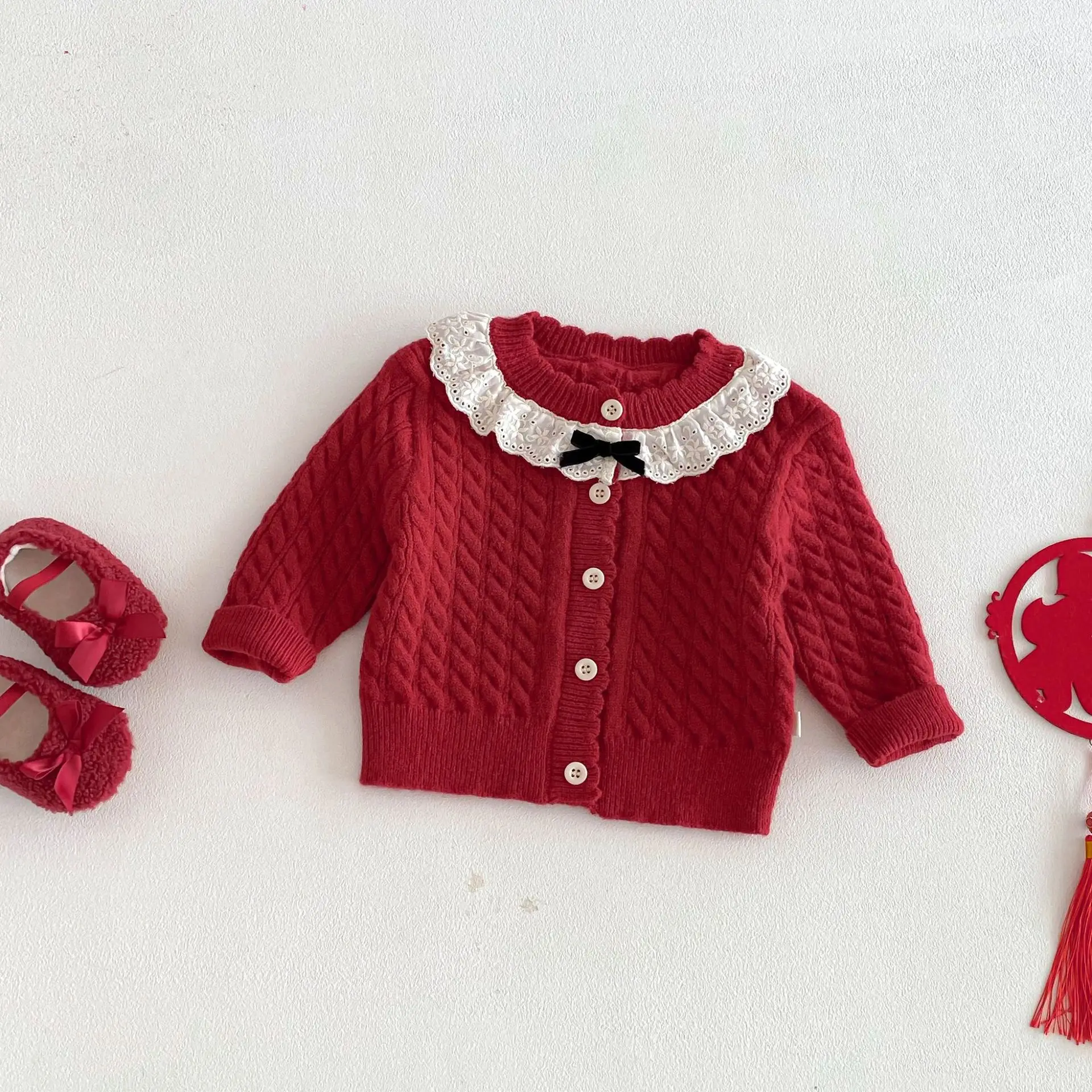 Girls' Foreign New Year's Greetings 2025 New Winter Baby Thickened Knitted Sweater Children's Fashion Lace Neck Cardigan