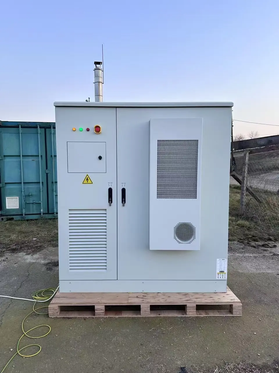 Customizable 215KWH 768V 280Ah LiFePo4 High Voltage Battery for Solar System Container Liquid Cooling