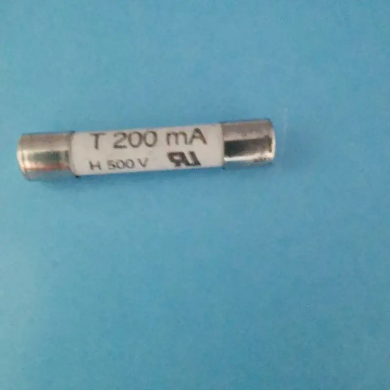 Newly imported original fuse T4A with specifications of 1A, 2A, 3.15A, 4A, 6.3A, 10A, 16A and 20A, rated at 500V.