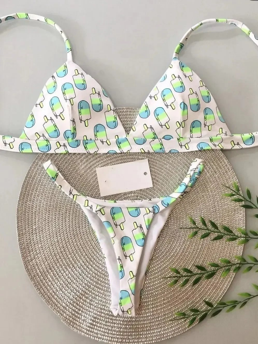 

Сексуальные комплекты бикини с треугольными цепочками, микро-стринги, купальник, женский купальный костюм, бикини, бандажная пляжная одежда, купальник с принтом, стринги, бикини