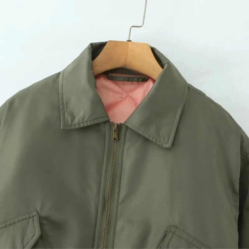 เสื้อแจ็คเก็ตบอมเบอร์ผู้หญิงแบบมีปก ผ้าฝ้าย มีกระเป๋าขนาดใหญ่ ฤดูใบไม้ร่วง 2025