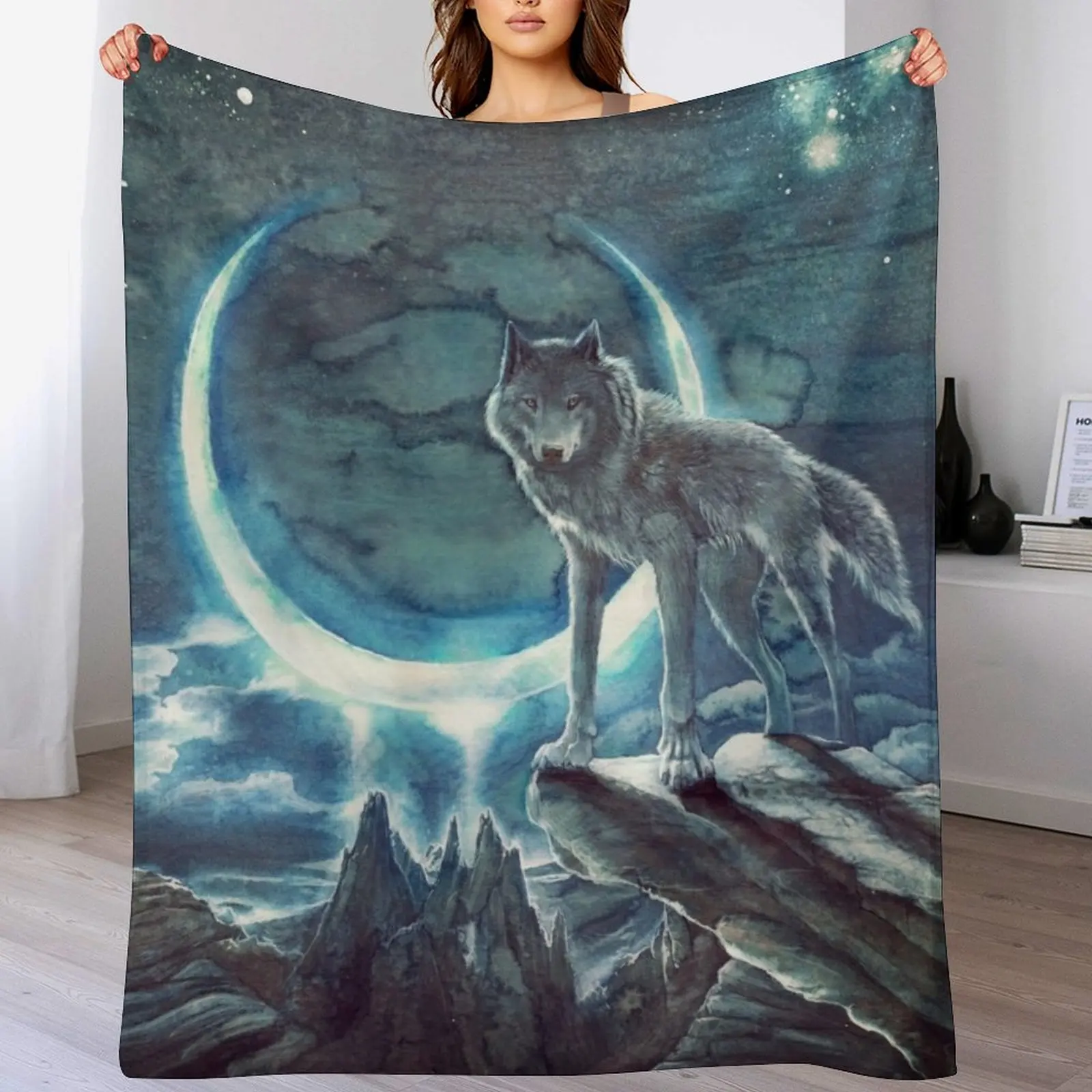 

Blue eclipse Throw Blanket Soft Solid Color Blanket for Couch Bed